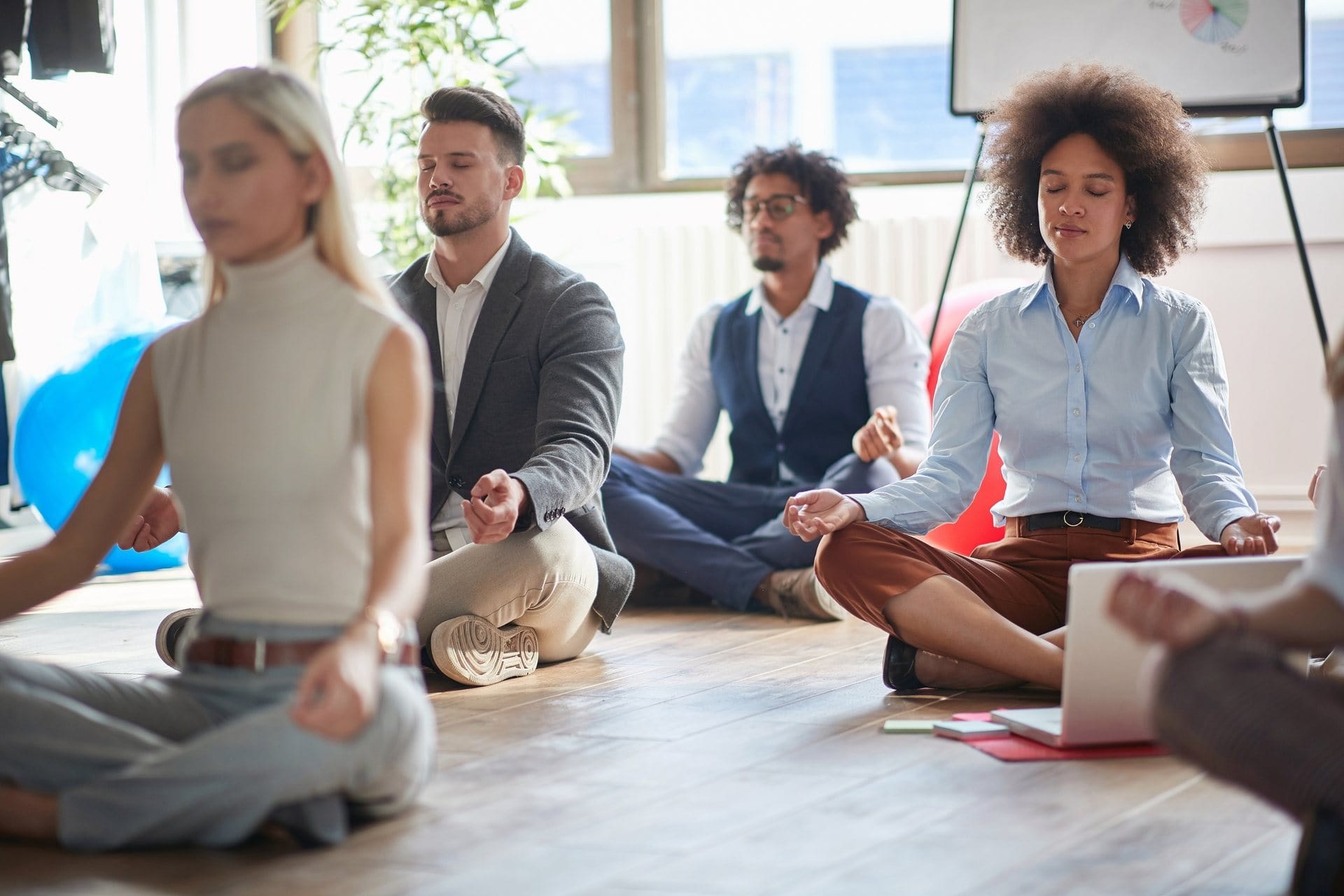 Journée bien-être Entreprise : séance de sophrologie, séance de massage, conférence thématique