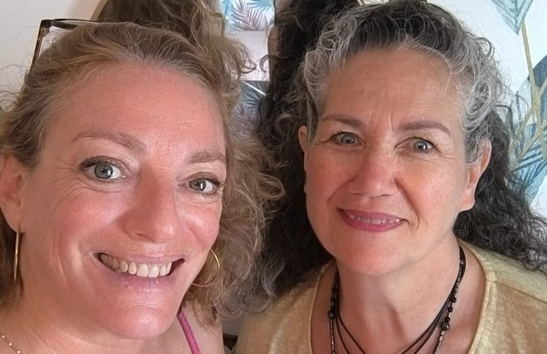 Offre duo : 1 séance de sophrologie, 1 seance de réflexologie plantaire, palmaire, 1 massage anti-stress, 1 micro massage crânien