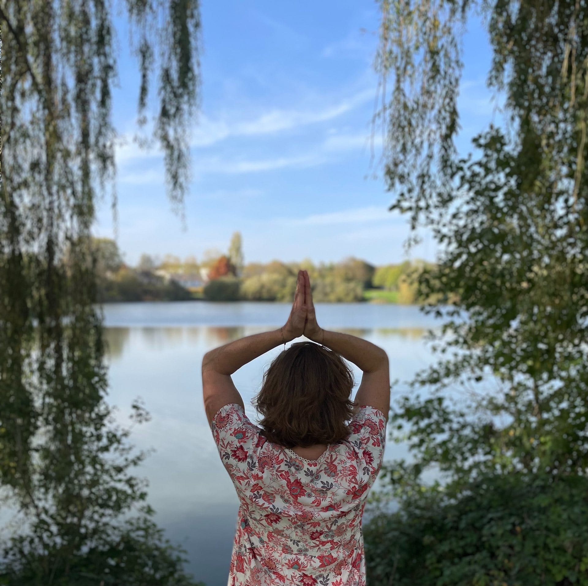 Séance de sophrologie face au lac